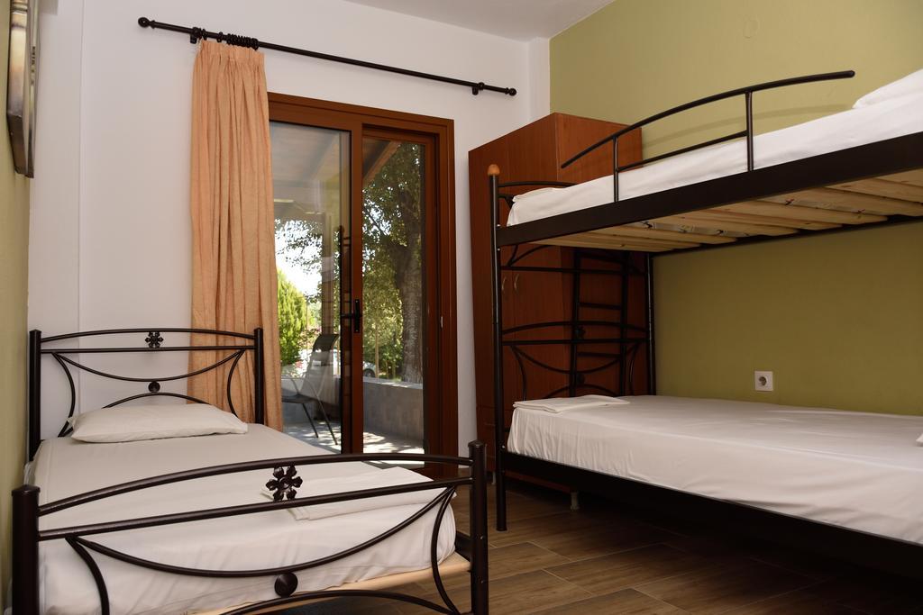 Anna Pousi Studios & Apartment Ormos Panagias Zewnętrze zdjęcie
