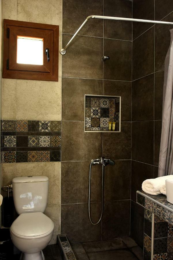 Anna Pousi Studios & Apartment Ormos Panagias Zewnętrze zdjęcie