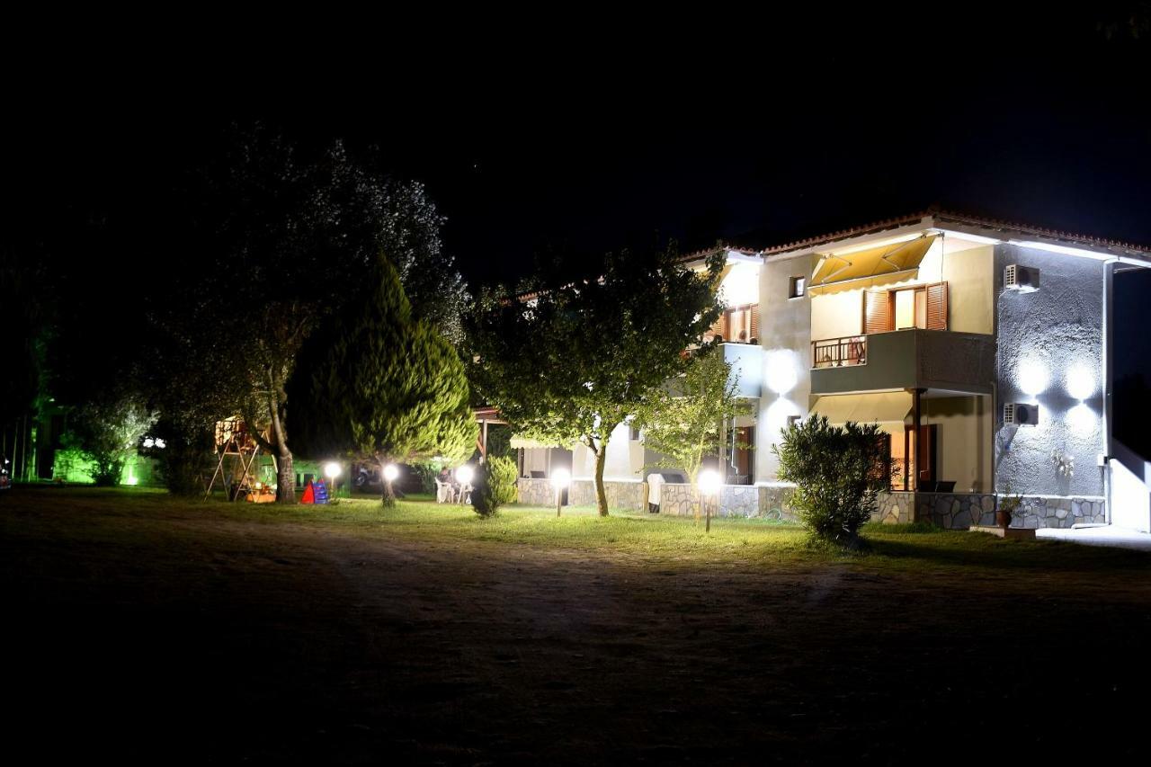 Anna Pousi Studios & Apartment Ormos Panagias Zewnętrze zdjęcie